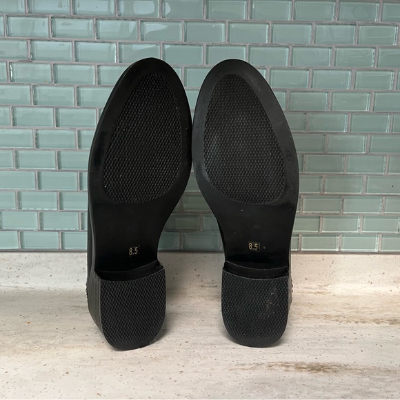 Like new Steve Madden black leather booties - Picture 2 of 2